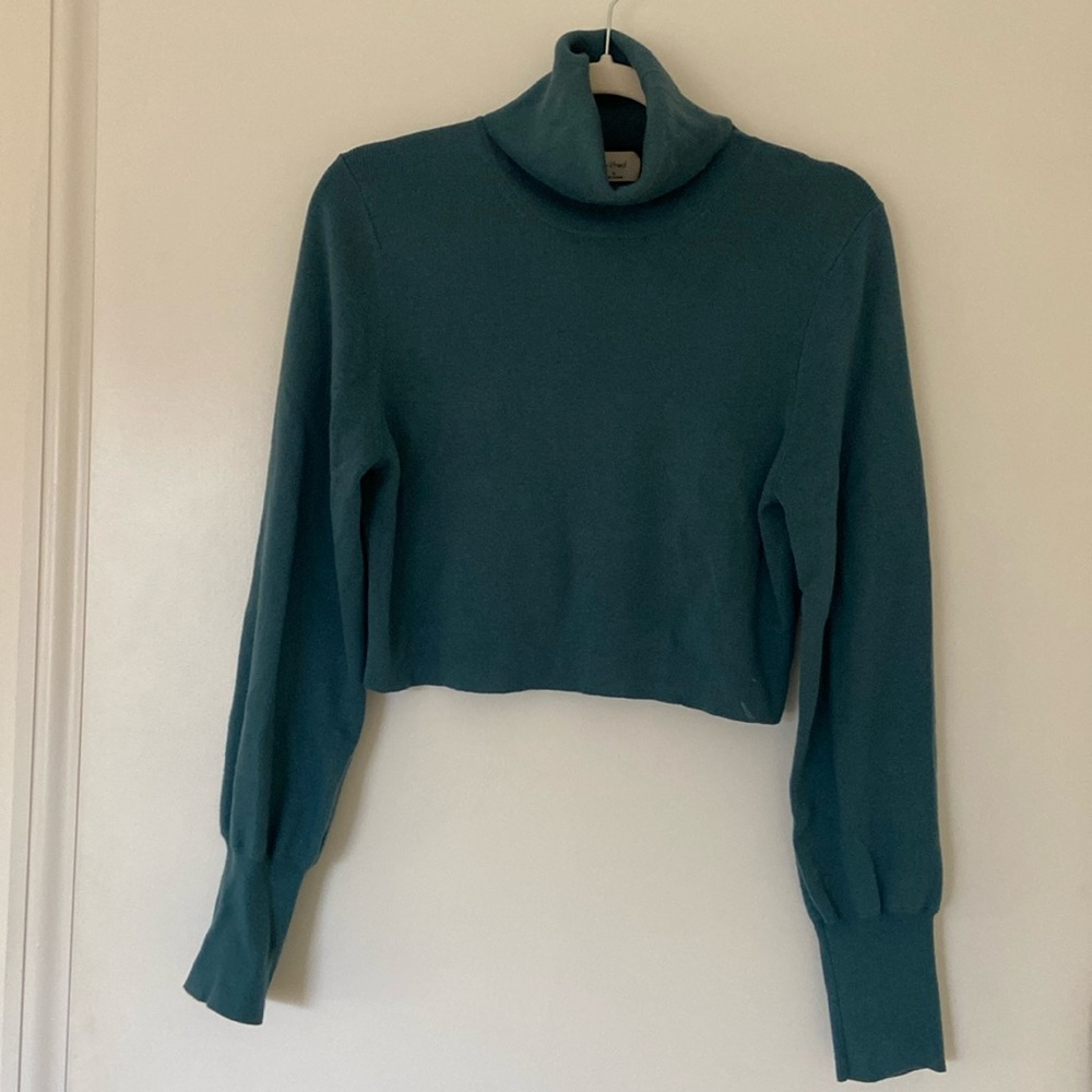 Aritzia Wilfred cropped teal turtleneck sweater